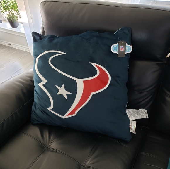 NWT NFL TEXANS PILLOW 24" x 24" - Picture 6 of 7